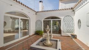 Villa for sale in Paraiso Alto, Benahavis