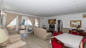 Chalet zu verkaufen in Buenas Noches, Estepona Westen