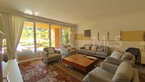 Markplanslägenhet for sale in Nueva Andalucia, Marbella