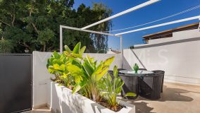 Town House for sale in La Campana, Nueva Andalucia