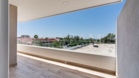 Lägenhet for sale in Nueva Andalucia, Marbella