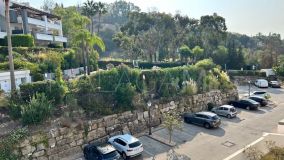 Apartment for sale in Benahavis