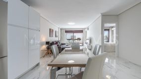 Markplanslägenhet for sale in Nueva Andalucia, Marbella