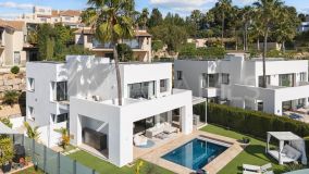 Villa en venta en Atalaya Fairways, Benahavis