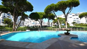 Apartamento en venta en Playas del Duque, Marbella - Puerto Banus