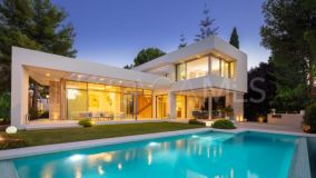 Villa for sale in Nueva Andalucia, Marbella