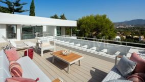 Villa for sale in Nueva Andalucia, Marbella