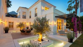 Villa for sale in Nagüeles, Marbella Golden Mile