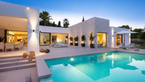 Villa zu verkaufen in Nueva Andalucia, Marbella
