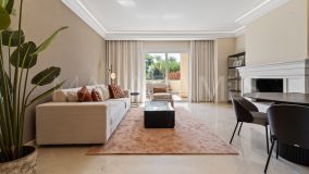 Penthouse for sale in Las Alamandas, Nueva Andalucia