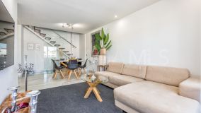 Apartment for sale in Benahavis