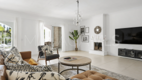 Hus i byn for sale in Nueva Andalucia, Marbella