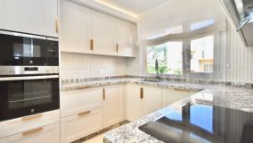 Semi Detached House for sale in Rodeo Alto, Nueva Andalucia