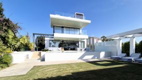 Villa for sale in Guadalmina Baja, San Pedro de Alcantara