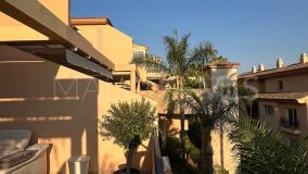 Apartamento en venta en Nueva Andalucia, Marbella