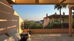 Apartamento en venta en Nueva Andalucia, Marbella