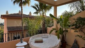 Apartamento en venta en Nueva Andalucia, Marbella