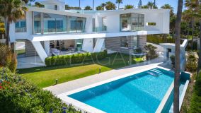 Villa for sale in Los Monteros, Marbella Öst