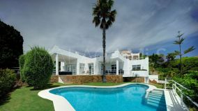 Villa for sale in La Quinta, Benahavis