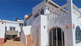 Villa for sale in La Duquesa, Manilva