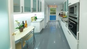 Markplanslägenhet for sale in Nueva Andalucia, Marbella