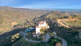Villa for sale in Marbella City