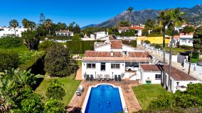 Chalet for sale in Bello Horizonte, Marbella Öst