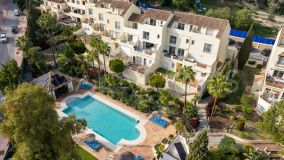 Duplex for sale in Los Pinos de Aloha, Nueva Andalucia