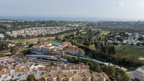 Adosado en venta en Los Pinos de Aloha, Nueva Andalucia