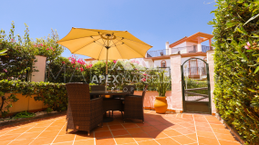 Adosado en venta en Cabopino, Marbella Este