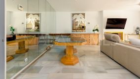 Apartment for sale in Country Club Las Brisas, Nueva Andalucia