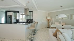 Ático en venta en Playa Esmeralda, Marbella Golden Mile