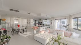 Apartment for sale in Coto Real, Marbella Golden Mile