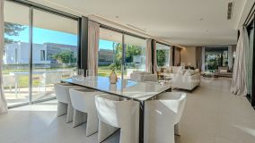 Villa en venta en Rocio de Nagüeles, Marbella Golden Mile