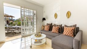 Appartement rez de chaussée for sale in Aloha Pueblo, Nueva Andalucia