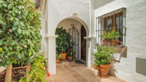 Apartment for sale in Las Colinas de Marbella, Benahavis