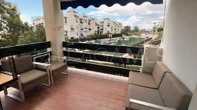 Apartamento en venta en Lorcrimar, Nueva Andalucia