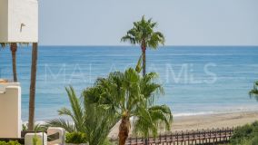 Wohnung zu verkaufen in Bahía del Velerín, Estepona Ost