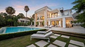 Villa for sale in Altos de Puente Romano, Marbella Golden Mile