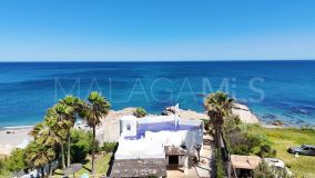 Villa for sale in Chullera, Manilva