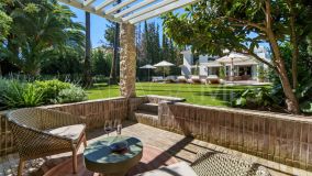 Villa for sale in Nueva Andalucia, Marbella