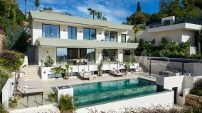 Villa en venta en Elviria, Marbella Este