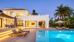 Villa en venta en Nueva Andalucia, Marbella