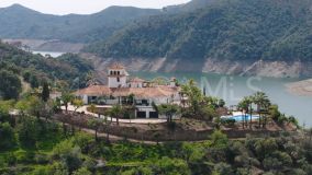 Finca for sale in Istan
