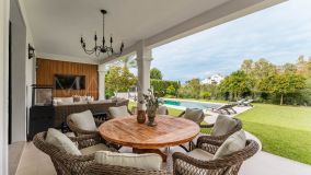 Villa for sale in Monte Biarritz, Estepona East