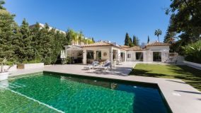 Villa zu verkaufen in La Cerquilla, Nueva Andalucia