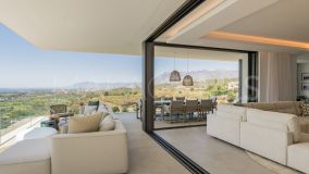 Villa for sale in El Rosario, Marbella East