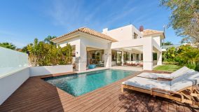 Villa zu verkaufen in Linda Vista Baja, San Pedro de Alcantara
