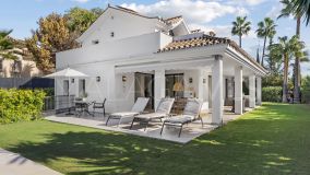 Villa for sale in Supermanzana H, Nueva Andalucia
