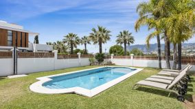 Villa en venta en Las Chapas, Marbella Este